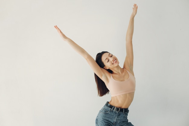 Cómo expresar de forma positiva la atracción física hacia alguien: elogios, frases y consejos 3 Cómo expresar de forma positiva la atracción física hacia alguien: elogios, frases y consejos