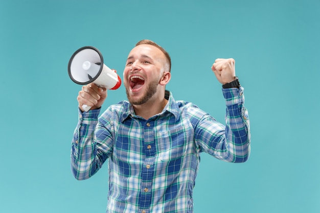 Aprendiendo de la sabiduría popular: donde llora el muerto, no se ríe el vivo