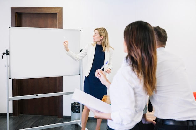 Conectando con tu ser interior: técnicas, consejos y sabiduría para una relación saludable