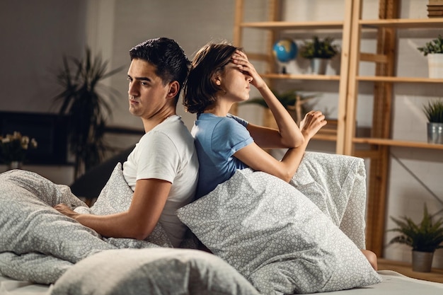 Sobreviviendo y encontrando la felicidad en un matrimonio sin amor: consejos, estabilidad emocional y comunicación