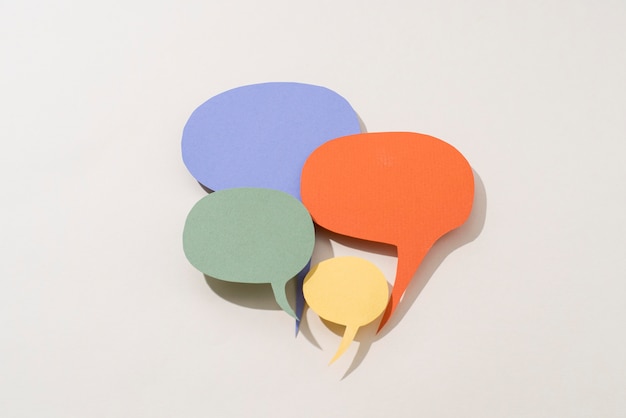 Explorando los diferentes lenguajes de comunicación: oral, escrito, no verbal y de señas