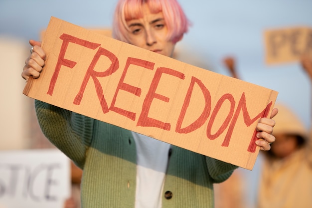La libertad individual y su vínculo con la autoridad: el enfoque de Fromm