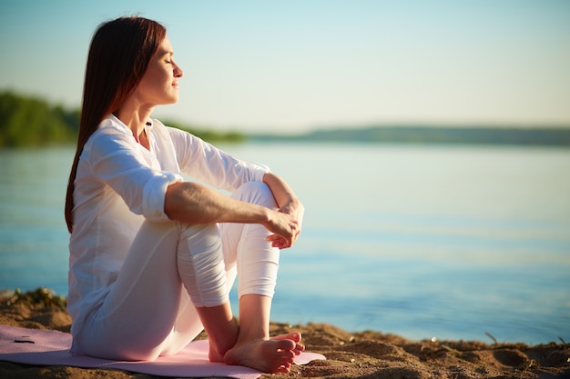 Calma tus nervios y supera el miedo: Remedios naturales, alimentos y técnicas de relajación 4 Calma tus nervios y supera el miedo: Remedios naturales, alimentos y técnicas de relajación