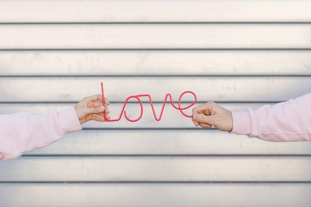 Explorando el amor incondicional: significado, cultivo y ejemplos en la vida y el arte