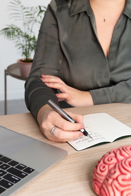 Sincronía: El poder transformador en la psicología y terapia