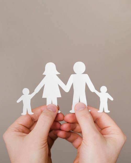 El poder de las creencias familiares: influencia, crianza, valores y superación