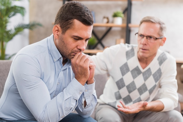 Alternativas para buscar apoyo emocional sin la aprobación de tus padres