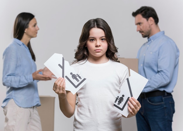 Protegiendo a los hijos de padres irresponsables: el impacto, las estrategias y el papel de la sociedad