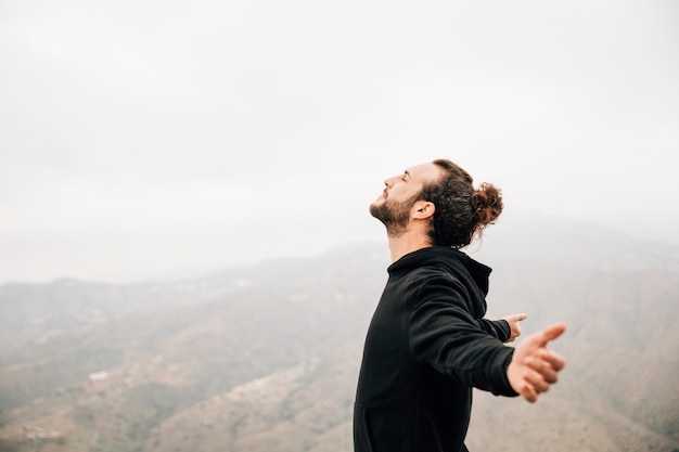 Explorando la liberación del alma: Reflexiones sobre la búsqueda y el camino hacia la libertad 4 Explorando la liberación del alma: Reflexiones sobre la búsqueda y el camino hacia la libertad