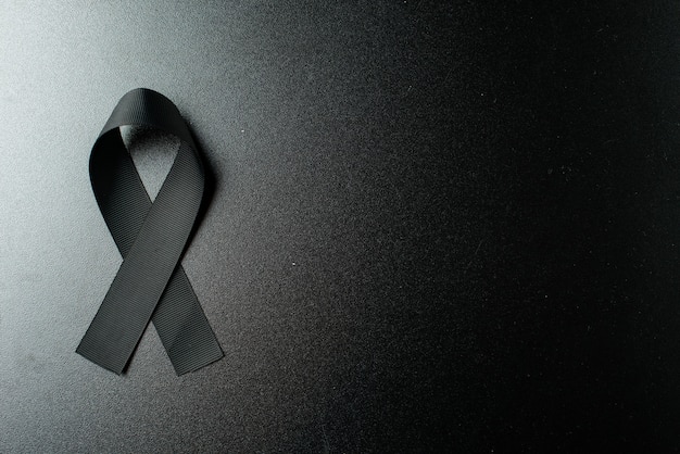 El último adiós: La muerte de un héroe y su sacrificio final