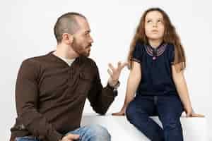 Aceptando las decisiones de los hijos: estrategias para una crianza respetuosa y autónoma