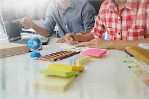 Potenciando el desarrollo de habilidades a través de talleres escolares: estrategias efectivas y diversidad curricular 2 Potenciando el desarrollo de habilidades a través de talleres escolares: estrategias efectivas y diversidad curricular