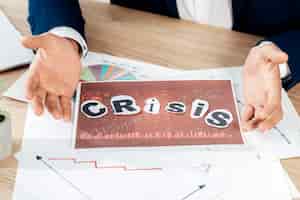 Superando las crisis empresariales: Finanzas, reputación, liderazgo y mercado 1 Superando las crisis empresariales: Finanzas, reputación, liderazgo y mercado