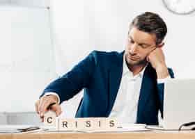 Superando las crisis: Identidad, Emociones y Pareja